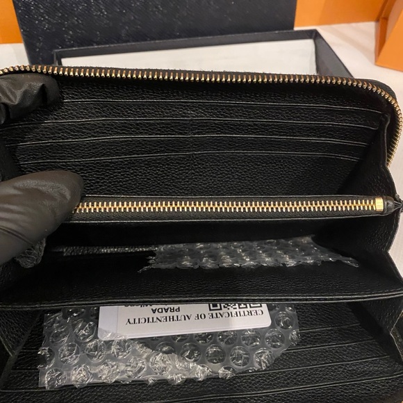 Prada Vitelli Diano Long Zip Around Wallet - Picture 8 of 14